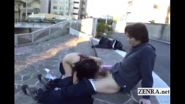 显示Subtitled extreme Japanese public nudity outdoor blowjob最好的电影