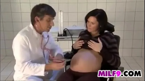 Visa Pregnant Woman Being Fucked By A Doctor bästa filmer