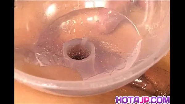 Vis Kawai Yui gets vibrator and glass in pussy beste filmer
