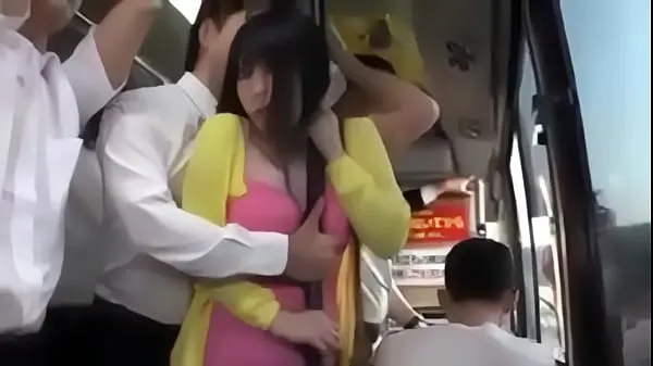 显示young jap is seduced by old man in bus最好的电影