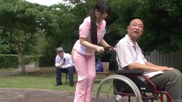 Εμφάνιση Subtitled bizarre Japanese half naked caregiver outdoors καλύτερων ταινιών