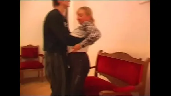 Vis busty russian mature with young guy beste filmer