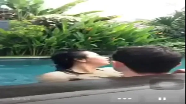 Vis Indonesian fuck in pool during live bedste film