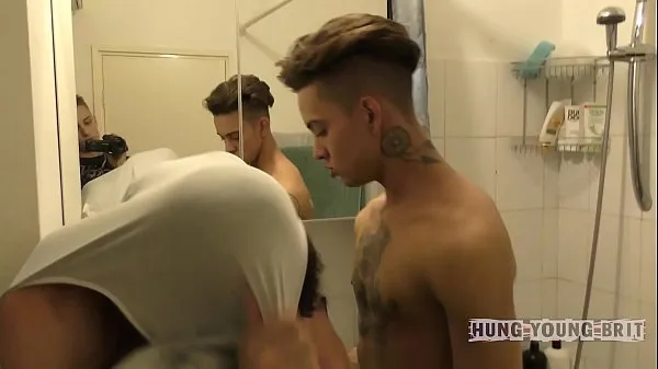 Zobraziť 19yr Stunning TOP aggressively Fucks n use's my arse secretly in the toilet at House party najlepšie filmy