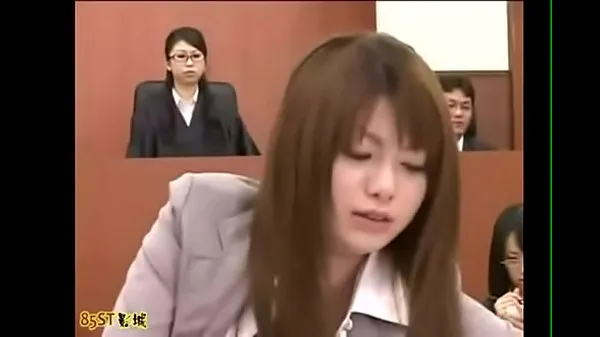 Invisible man in asian courtroom - Title Please 최고의 영화 표시
