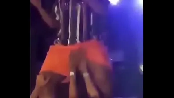 Musician's boner touched and grabbed on stage بہترین فلمیں دکھائیں