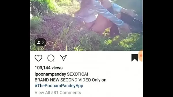 Poonam Pandey sexotica 최고의 영화 표시