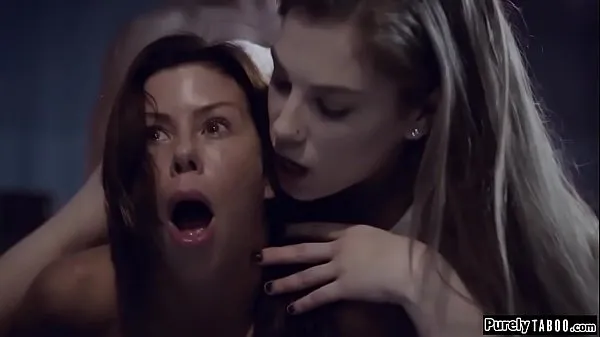 Prikaži Busty patient relives sexual experiences najboljših filmov