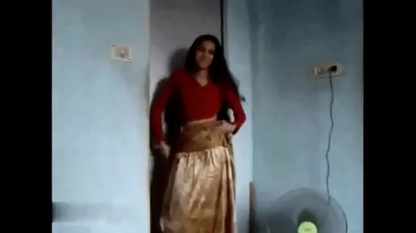 Näytä Indian Girl Fucked By Her Neighbor Hot Sex Hindi Amateur Cam parasta elokuvaa