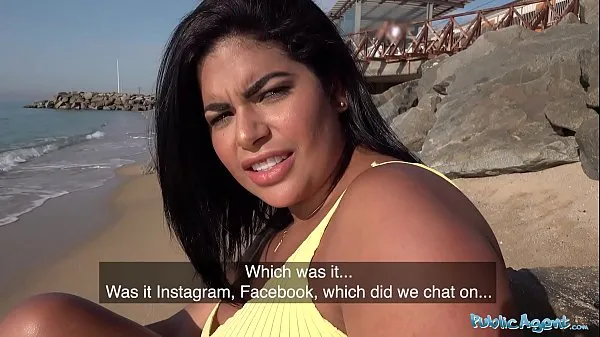 Tunjukkan Public Agent A Blind date for Latina with huge natural boobs Filem terbaik