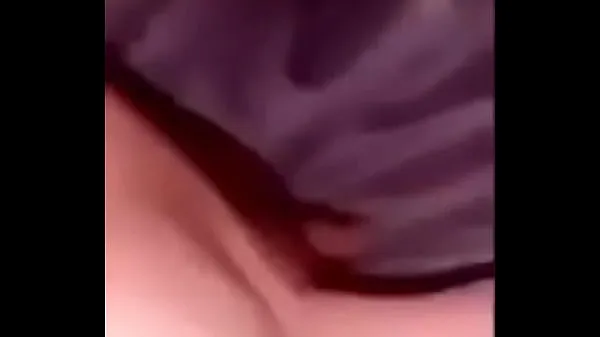 Tunjukkan Beautiful Pussy Rich White Girl Squirts On Her Velvet Sheets While Moaning Filem terbaik