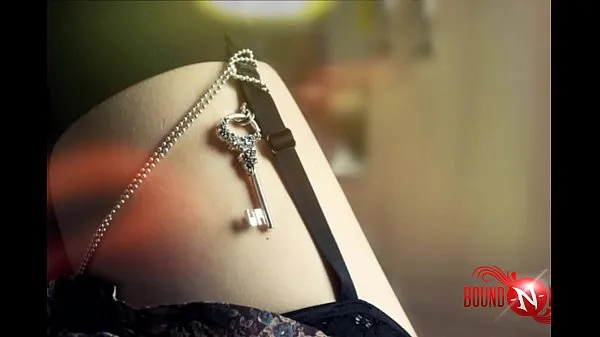 Zobrazit BDSM experience report: Suddenly delivered to the FemDom - experiences of the chastity belt wearer (3 nejlepších filmů