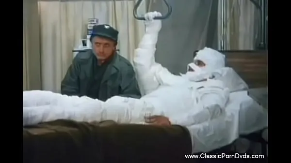 แสดง Vintage Nurses Frolic For Sexy Fun ภาพยนตร์ที่ดีที่สุด