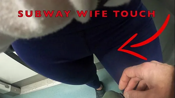 Visa My Wife Let Older Unknown Man to Touch her Pussy Lips Over her Spandex Leggings in Subway bästa filmer
