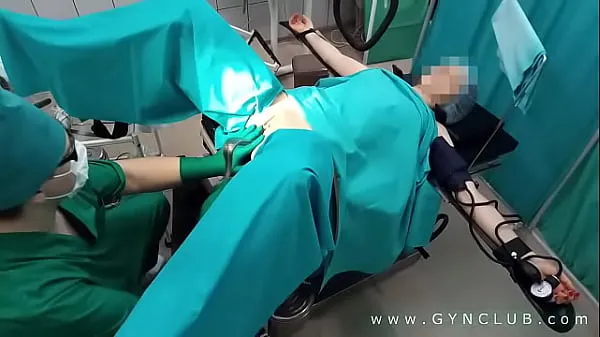 عرض Gynecologist having fun with the patient أفضل الأفلام