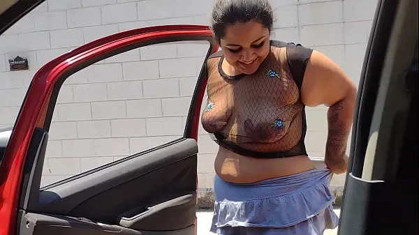 Hiển thị Mary cadelona married shows off her topless and transparent tits in the car for everyone to see on the streets of Campinas-SP in broad daylight on a Saturday full of people, almost 50 minutes of pure real bitching Phim hay nhất