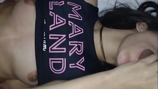 Visa Novinha goes out with 3 guys and fucks without a condom and lets cum in her pussy and mouth (without her husband bästa filmer