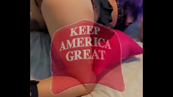 Vis Hot ass MAGA wife want you to vote Red beste filmer