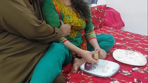 Show XXX Desi Helping My Stepmom In Cutting Vegetable Than Fucking Her Big Ass , She is Cheating My Stepdaddy Clear Hindi Audio best Movies