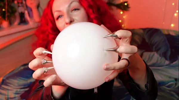 显示MILF blowing up inflates an air balloons最好的电影