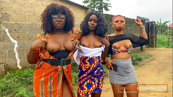 Prikaži Horny African Babes Show Tits For Real Lesbian Threesome After Jungle Rave najboljših filmov