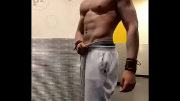 Show Handsomedevan hits the gym best Movies