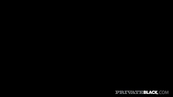 最高の映画PrivateBlack - Skinny Mary Popiense Seduces Black Cock At The Beach表示