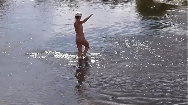 Vis Russian Mature Woman - Nude Bathing beste filmer