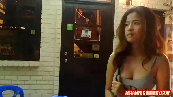 Visa Asian babe rides a tourist cock in Hotel room bästa filmer