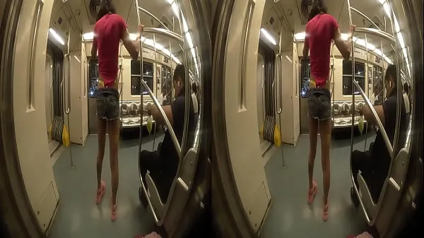 Näytä Skinny showing off in the subway, VIRTUAL REALITY, wear glasses so you can feel this skinny's big ass parasta elokuvaa