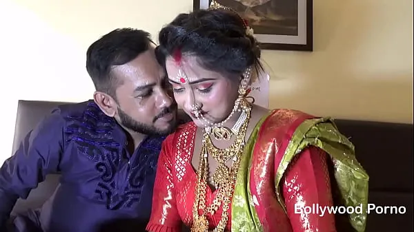Pokaż Newly Married Indian Girl Sudipa Hardcore Honeymoon First night sex and creampie - Hindi Audio najlepsze filmy