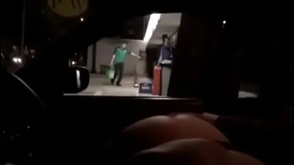 显示Kim Exhibicionista mostrando el culo a estraños en el auto México DF最好的电影